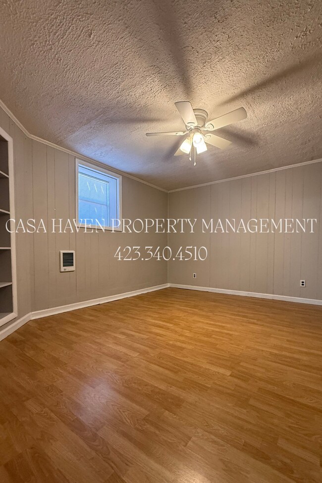 Building Photo - Modern 1 Bed 1 Bath - Pet Friendly!