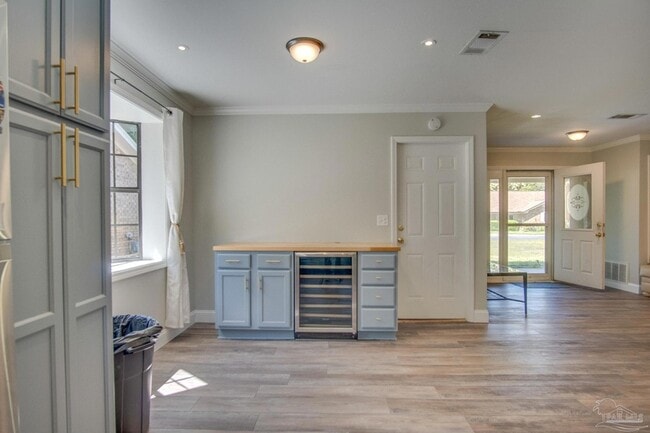Building Photo - 7667 Old Hickory Dr