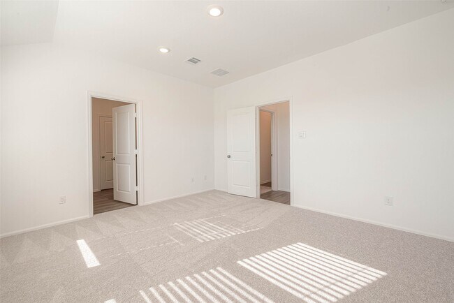 Building Photo - 5730 Knox Lndg Dr