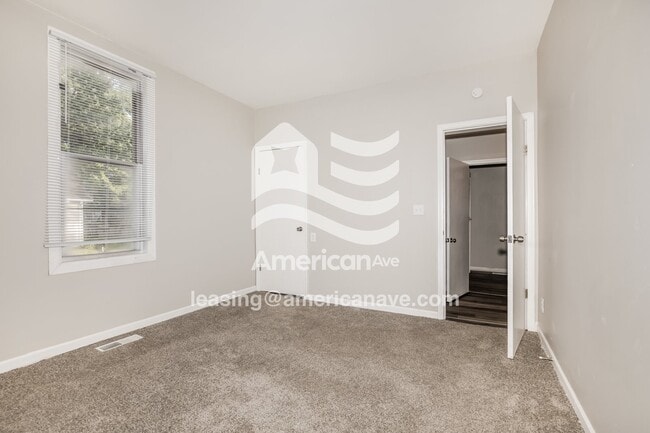 Building Photo - 417 W 6th St