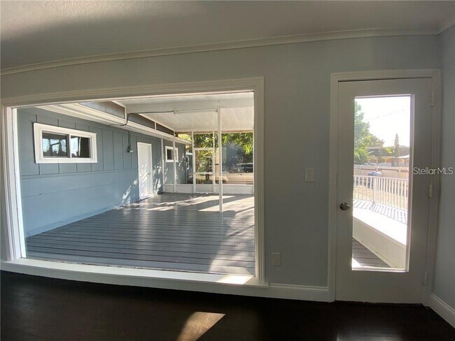 Building Photo - 16 Jeff Rd