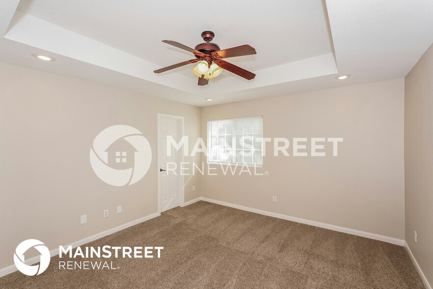 Building Photo - 3020 Laurel Creek Dr
