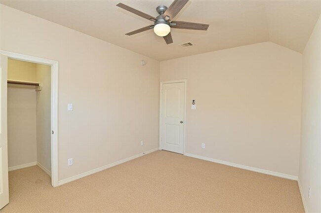 Building Photo - 5215 Field Briar Ln