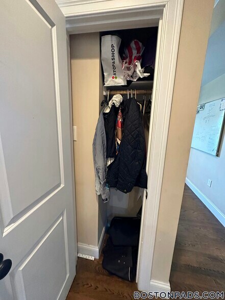 Building Photo - 2973 Washington St