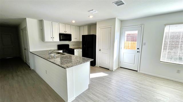 Building Photo - 15136 Tejano St