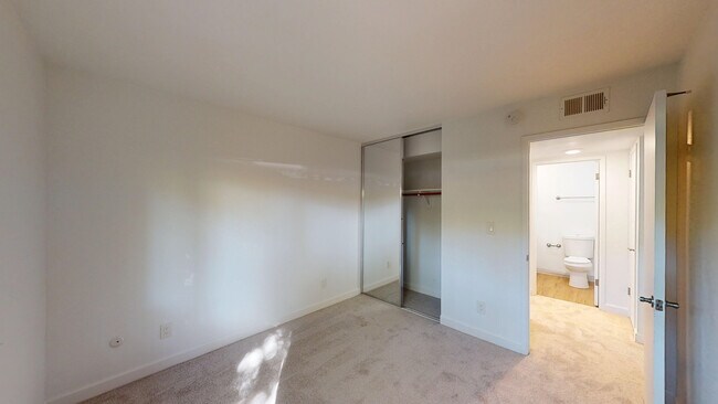 Building Photo - 450 Alameda del Prado
