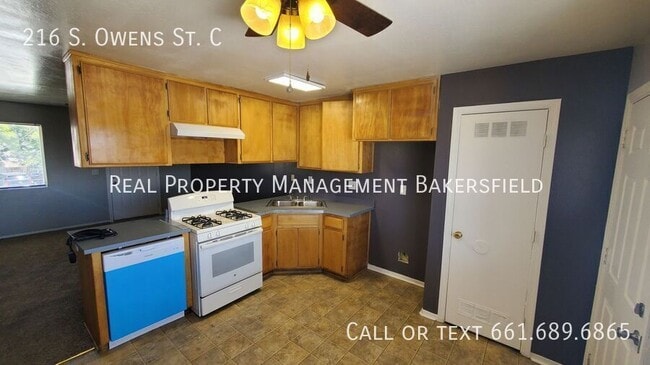 Building Photo - 216 S Owens St