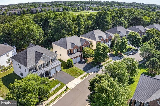Building Photo - 25670 S Village Dr