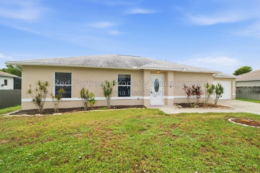 Building Photo - 1814 SW 42nd St