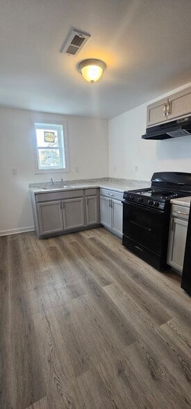 Building Photo - 23 N Boston Ave