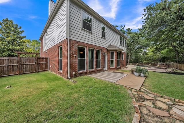 Building Photo - 2417 Bonham Tr