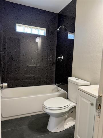 Building Photo - 2782 Wilhurt Ave