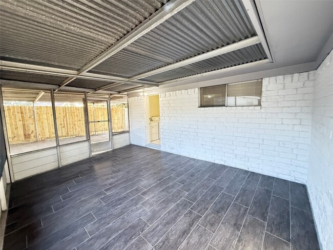 Building Photo - 12023 Sagecliff Dr