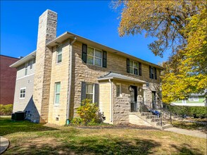 Building Photo - 5Bedroom /5.5Bathroom - Newly Renovated!