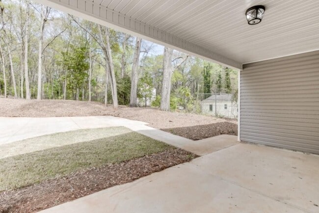 Building Photo - 1641 E Broad St