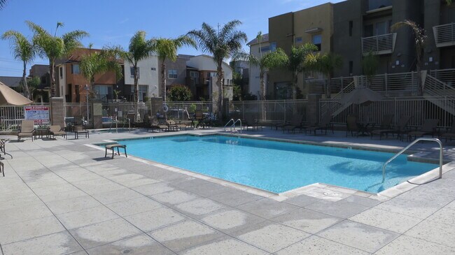 Building Photo - 5405 W 149th Pl