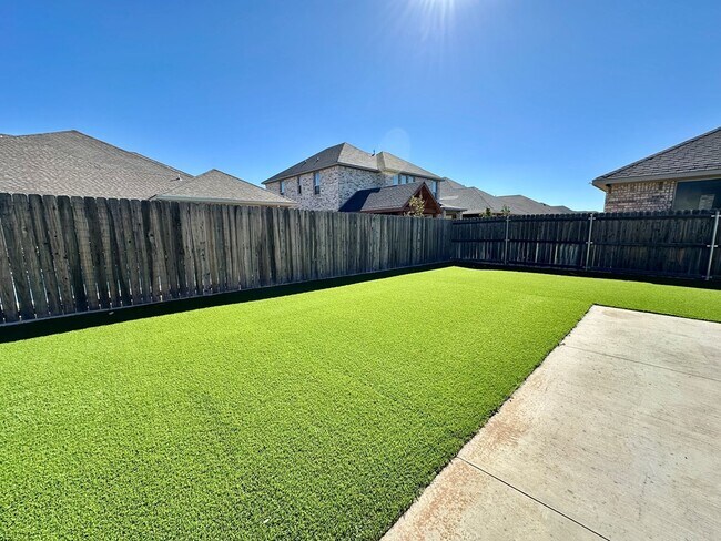 Building Photo - 8618 Alnwick Dr