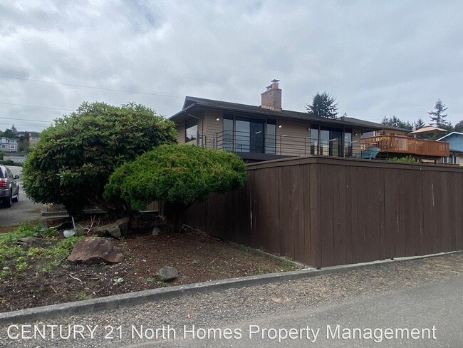 Building Photo - 3 br, 2 bath House - 4626 Greely St