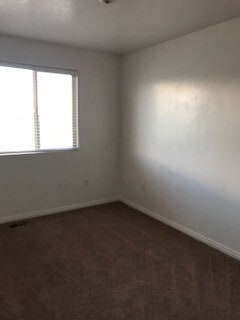 Building Photo - Beautiful Twin Home for Rent!