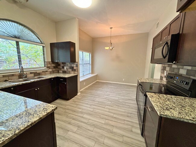 Building Photo - 10206 Barron Fld Dr