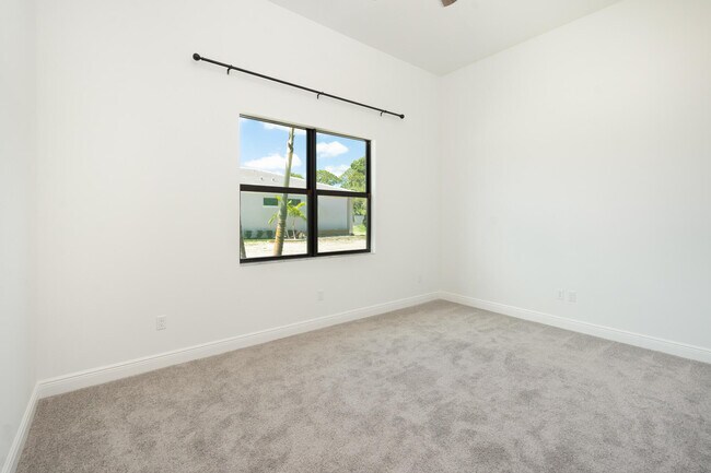 Building Photo - 13378 Artisan Cir