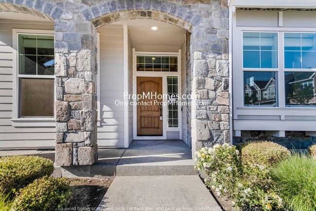 Building Photo - Stunning Four Bedroom Home In NW Portland ...