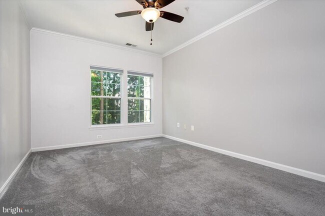 Building Photo - 921 Spinnaker Way