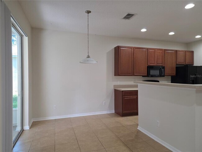 Building Photo - 311 Rambling Cir
