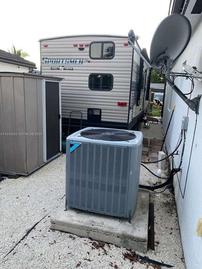 Building Photo - 25236 SW 133rd Ave