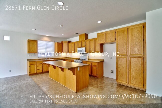 Building Photo - 28671 Fern Glen Cir