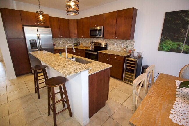 Building Photo - 4616 Tara Cove Way