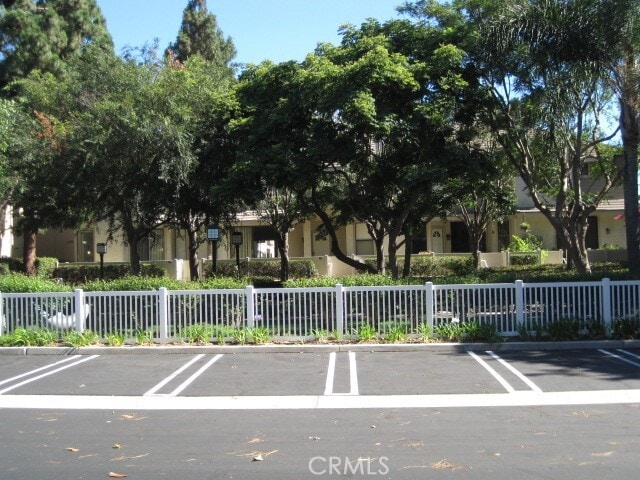 Building Photo - 2577 Plaza del Amo