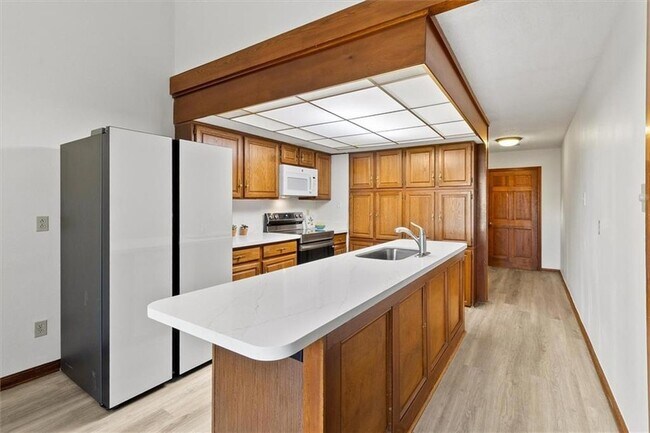 Building Photo - 16 Jacqueline Ct