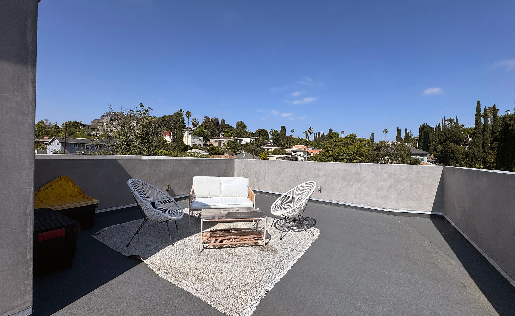 Building Photo - 2512 Silver Lake Blvd