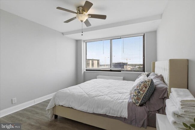 Building Photo - 301 N Beauregard St