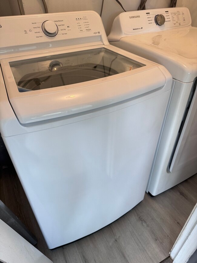 Building Photo - 2616 NW 49th St