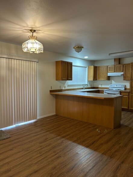 Building Photo - 4208A Nola Loop Rd