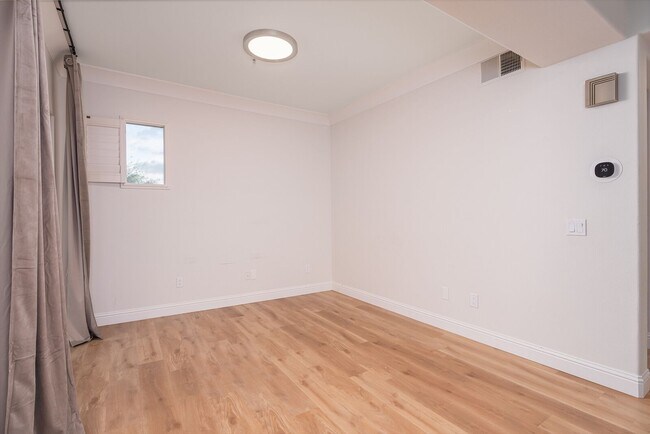 Building Photo - 4800 Westlake Pkwy