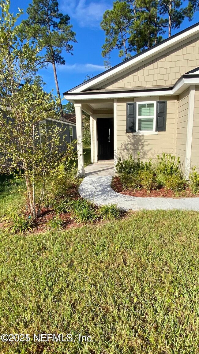 Building Photo - 5780 Calvary Dr