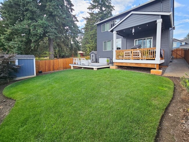Building Photo - 5590 Mountain Quail Dr S