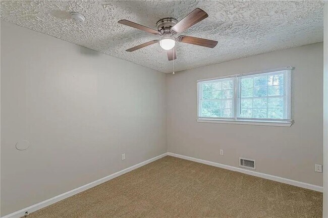 Building Photo - 3661 Boring Rd