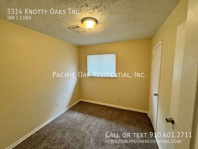 Building Photo - LIMITED TIME: $790 off second month’s rent...