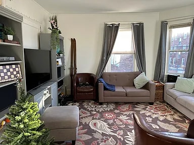 Building Photo - 11 Chester St