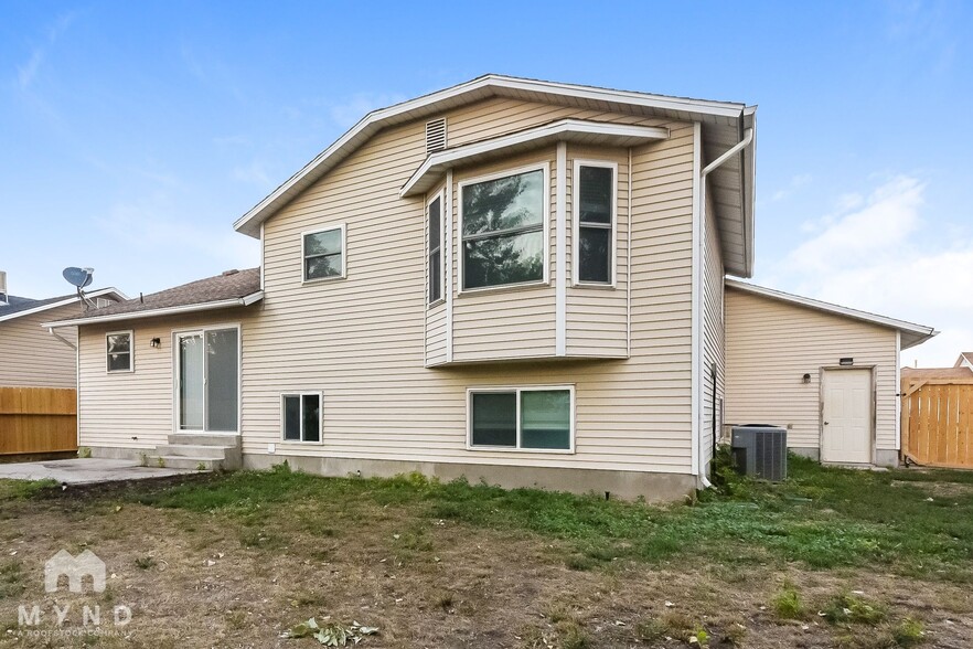 Building Photo - 5485 S 3750 W