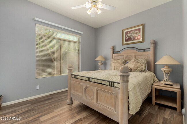 Building Photo - 8250 E Mountain Spring Rd