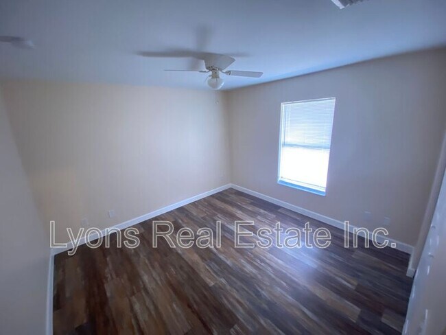 Building Photo - 4822 28th St SW