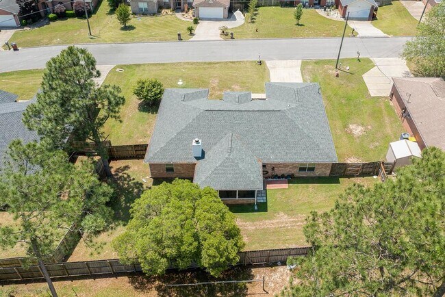 Building Photo - 1236 Northview Dr
