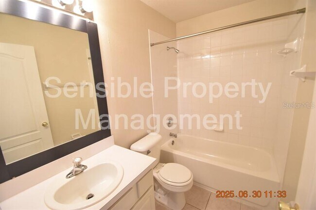 Building Photo - 11570 Misty Isle Ln