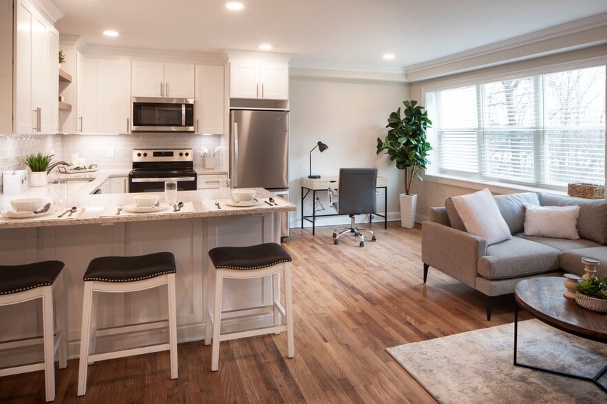 Interior Photo - The Parkview at Polifly: In-Unit Washer & ...