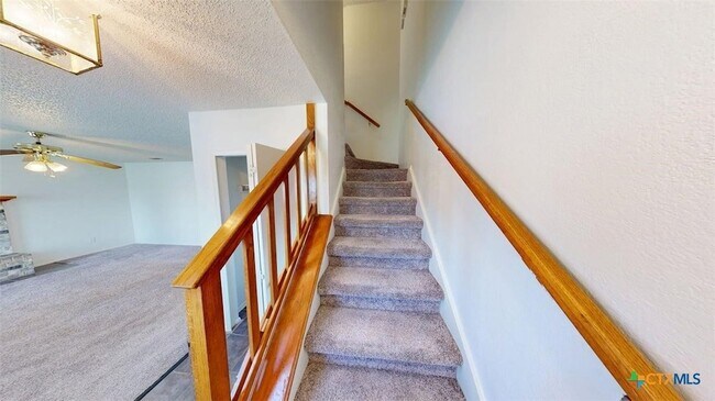 Building Photo - 1613 Bobby Lee Dr